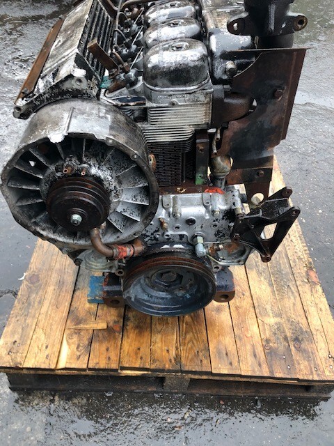 Deutz F4L913 - Blok | Wał Korbowy - المحرك و قطع الغيار - الآلات الزراعية: صورة 4 Deutz F4L913 - Blok | Wał Korbowy - المحرك و قطع الغيار - الآلات الزراعية: صورة 4