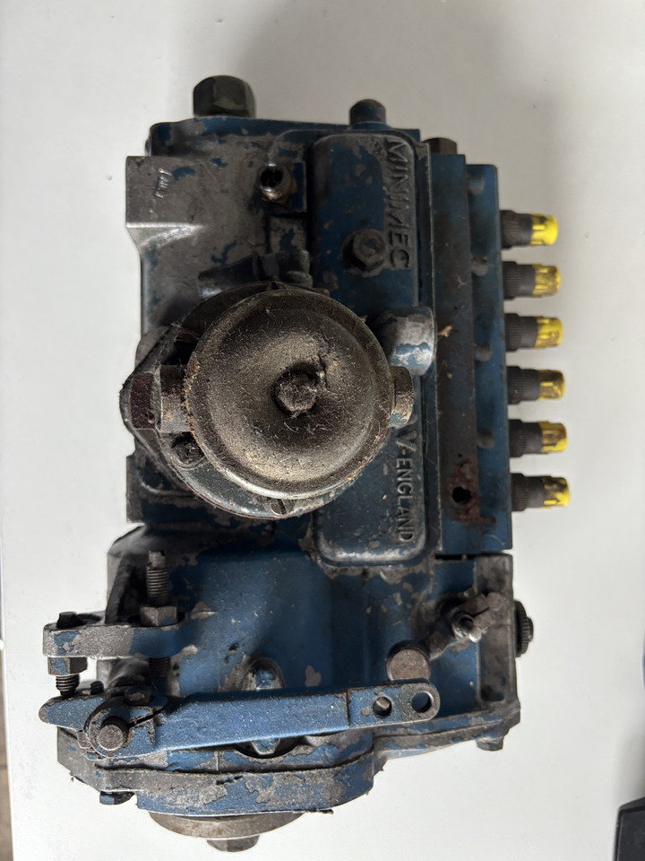 Ford TW25 - pompa wtryskowa paliwa - مضخة وقود - الآلات الزراعية: صورة 4 Ford TW25 - pompa wtryskowa paliwa - مضخة وقود - الآلات الزراعية: صورة 4