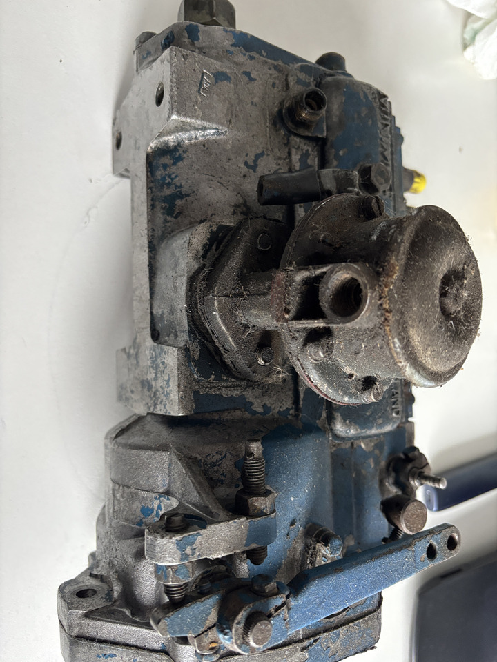 Ford TW25 - pompa wtryskowa paliwa - مضخة وقود - الآلات الزراعية: صورة 5 Ford TW25 - pompa wtryskowa paliwa - مضخة وقود - الآلات الزراعية: صورة 5