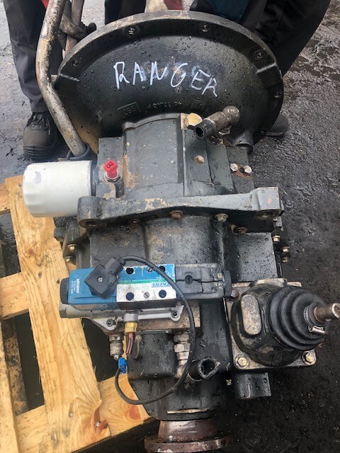 International Transmission 460 164 - نقل الحركة - الآلات الزراعية: صورة 1 International Transmission 460 164 - نقل الحركة - الآلات الزراعية: صورة 1