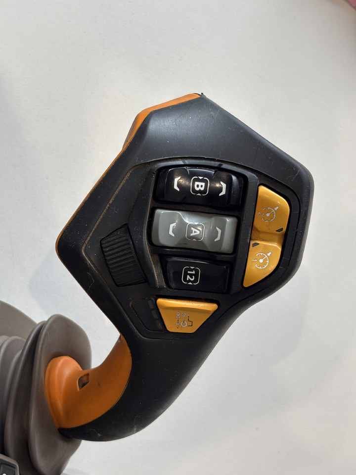 John Deere 6120 6230 6xxx Dżojstik Joystick Sterownik Skrzyni Biegów AL228099 - النظام الكهربائي - الآلات الزراعية: صورة 2 John Deere 6120 6230 6xxx Dżojstik Joystick Sterownik Skrzyni Biegów AL228099 - النظام الكهربائي - الآلات الزراعية: صورة 2