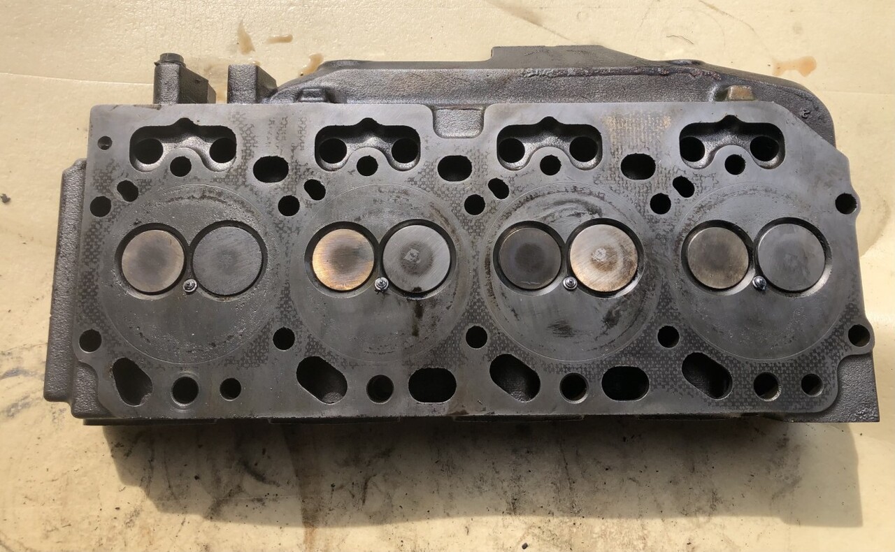 John Deere-głowica/John Deere 6210 6310 - Nr R121402V - رأس المحرك - الآلات الزراعية: صورة 3 John Deere-głowica/John Deere 6210 6310 - Nr R121402V - رأس المحرك - الآلات الزراعية: صورة 3