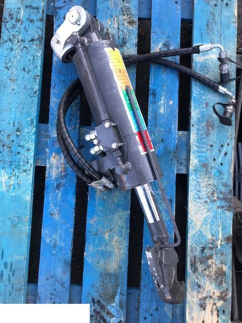 Łącznik hydrauliczny CBM śruba centralna cięgno górne do ciągnika rolniczego - نظام الهيدروليك - جرار: صورة 4 Łącznik hydrauliczny CBM śruba centralna cięgno górne do ciągnika rolniczego - نظام الهيدروليك - جرار: صورة 4