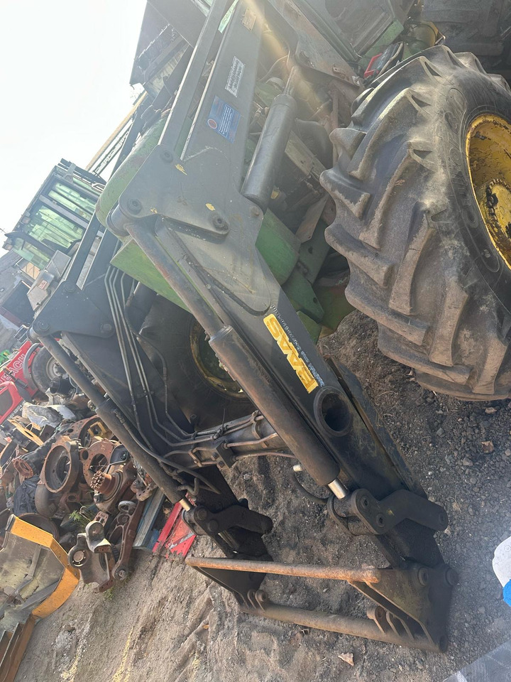Ładowacz czołowy TUR do John Deere 4240S 4240 - رافعة أمامية للجرار: صورة 2 Ładowacz czołowy TUR do John Deere 4240S 4240 - رافعة أمامية للجرار: صورة 2