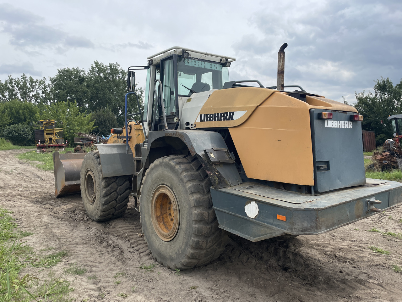 Liebherr L544 - na części - most kabina skrzynia biegów silnik - صندوق التروس - الآلات الزراعية: صورة 4 Liebherr L544 - na części - most kabina skrzynia biegów silnik - صندوق التروس - الآلات الزراعية: صورة 4