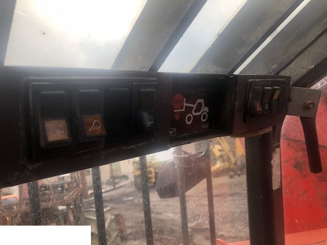 Manitou 628 - Kabina - كابينة - رافعة تلسكوبية: صورة 4 Manitou 628 - Kabina - كابينة - رافعة تلسكوبية: صورة 4