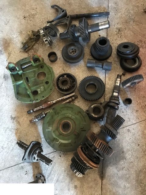 نقل الحركة - جرار Massey Ferguson 6475 - Obudowa WOM: صورة 10