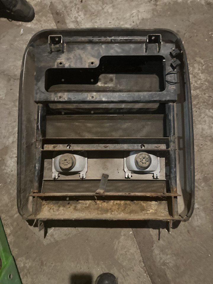 Massey Ferguson 8110 - 8180 grill maska przednia - شبكة أمامية - الآلات الزراعية: صورة 3 Massey Ferguson 8110 - 8180 grill maska przednia - شبكة أمامية - الآلات الزراعية: صورة 3