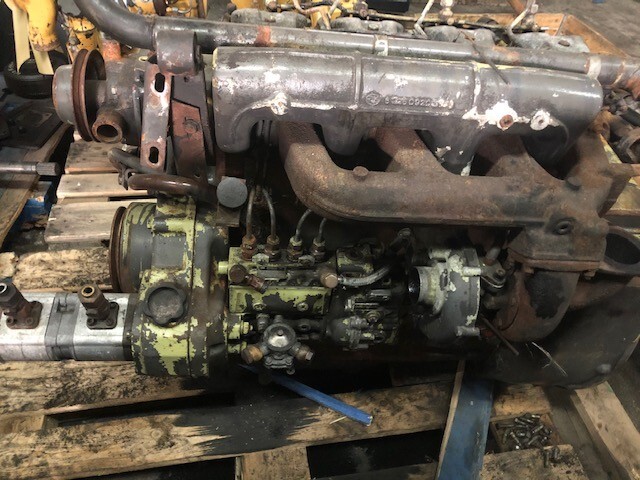 Silnik MWM 226-4 Fendt Renault pompa paliwa słupek czesci głowica - المحرك و قطع الغيار - الآلات الزراعية: صورة 2 Silnik MWM 226-4 Fendt Renault pompa paliwa słupek czesci głowica - المحرك و قطع الغيار - الآلات الزراعية: صورة 2