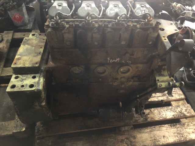 Silnik MWM 226-4 Fendt Renault pompa paliwa słupek czesci głowica - المحرك و قطع الغيار - الآلات الزراعية: صورة 4 Silnik MWM 226-4 Fendt Renault pompa paliwa słupek czesci głowica - المحرك و قطع الغيار - الآلات الزراعية: صورة 4