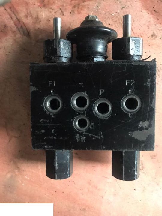 Zawór Bezpieczeństwa - صمام هيدروليكي - الآلات الزراعية: صورة 1 Zawór Bezpieczeństwa - صمام هيدروليكي - الآلات الزراعية: صورة 1