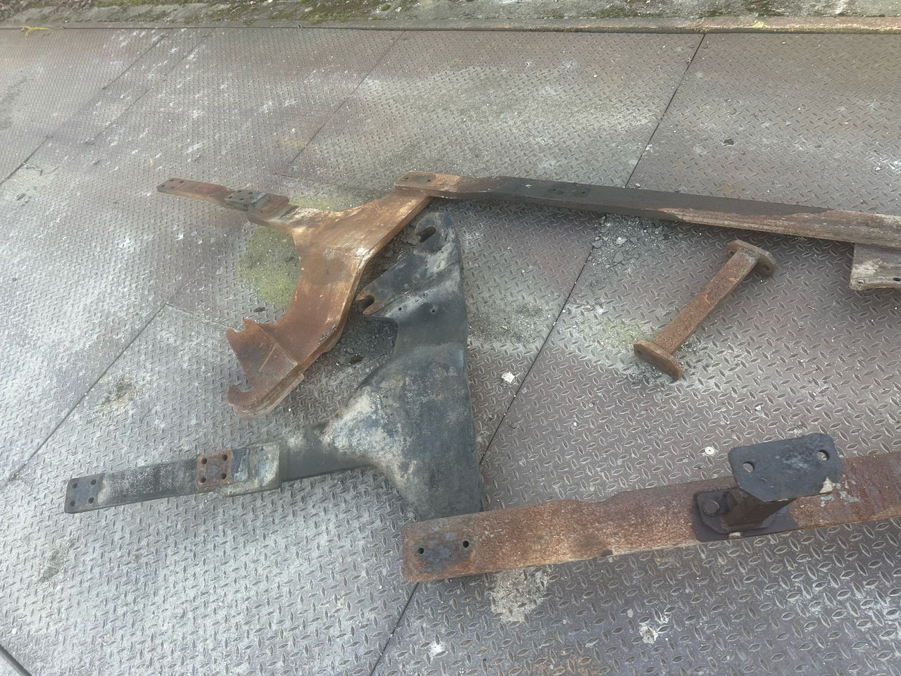 Zetor TL - TUR ładowacz czołowy + mocowania - رافعة أمامية للجرار: صورة 3 Zetor TL - TUR ładowacz czołowy + mocowania - رافعة أمامية للجرار: صورة 3