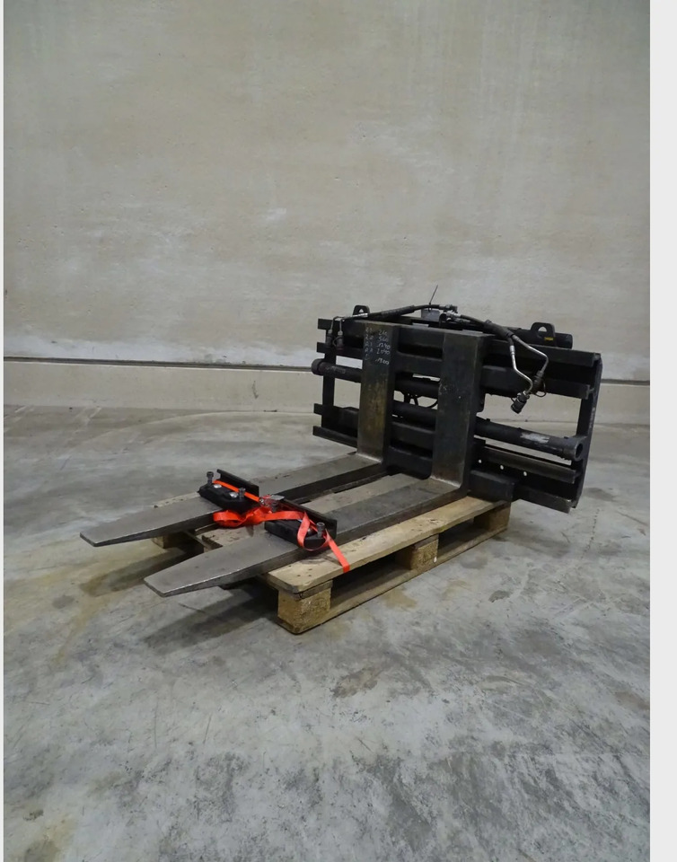 Kaup Fork positioner - ملحق - معدات المناولة: صورة 1 Kaup Fork positioner - ملحق - معدات المناولة: صورة 1