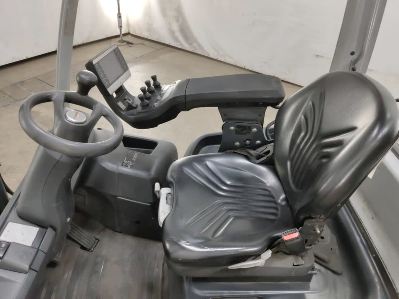 STILL RX70-25T - رافعة شوكية تعمل بالغاز: صورة 3 STILL RX70-25T - رافعة شوكية تعمل بالغاز: صورة 3