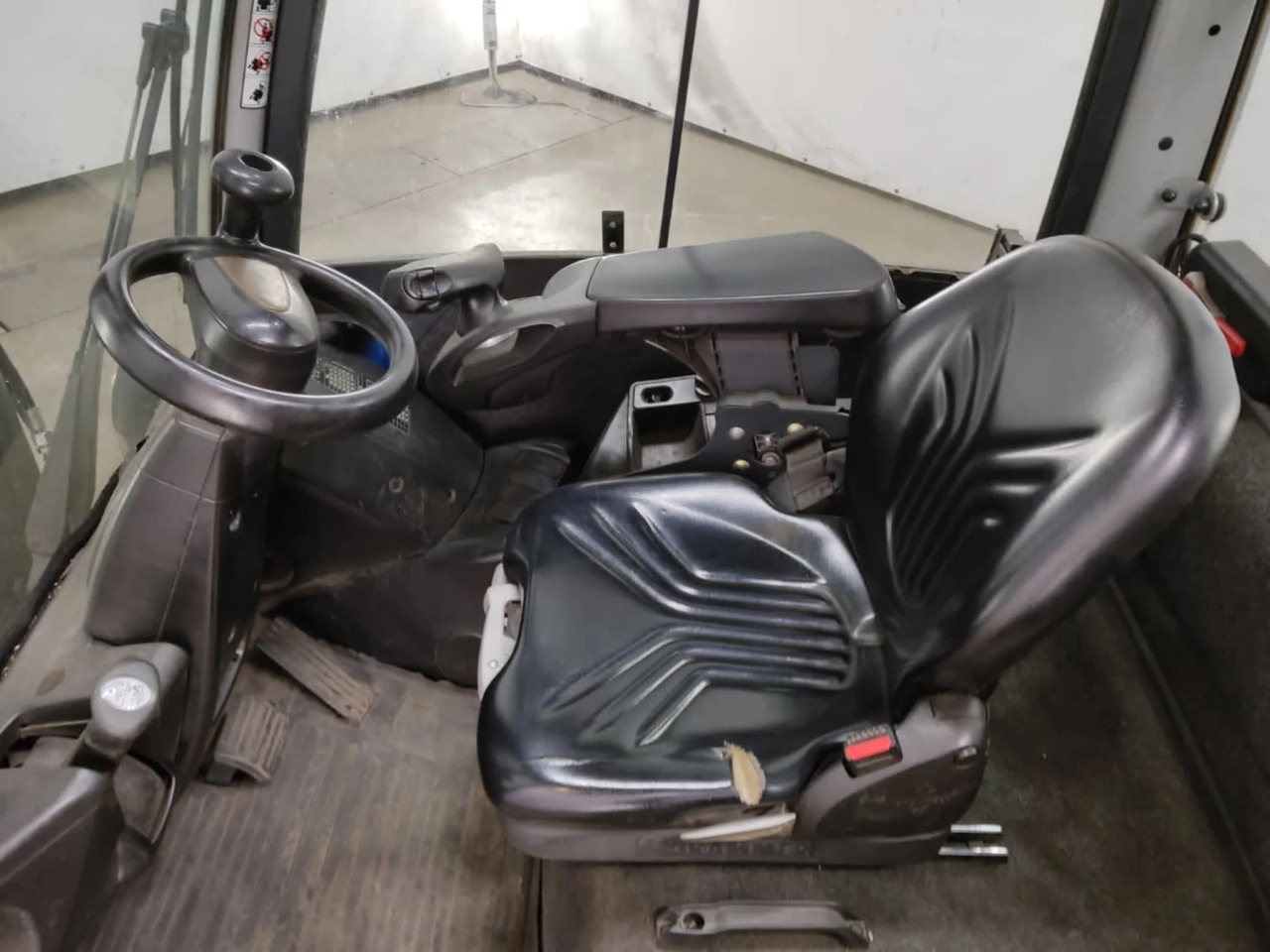 STILL RX70-35T - رافعة شوكية تعمل بالغاز: صورة 3 STILL RX70-35T - رافعة شوكية تعمل بالغاز: صورة 3