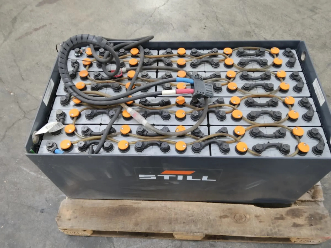 TAB 80V 240Ah - بطارية - معدات المناولة: صورة 3 TAB 80V 240Ah - بطارية - معدات المناولة: صورة 3