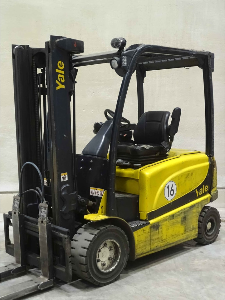Yale ERP25VL - رافعة شوكية كهربائية: صورة 1 Yale ERP25VL - رافعة شوكية كهربائية: صورة 1