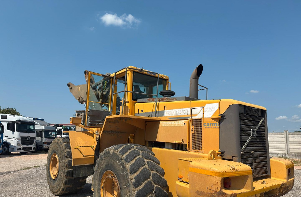 Pala gommata Volvo L 220 - اللودر بعجل: صورة 4 Pala gommata Volvo L 220 - اللودر بعجل: صورة 4