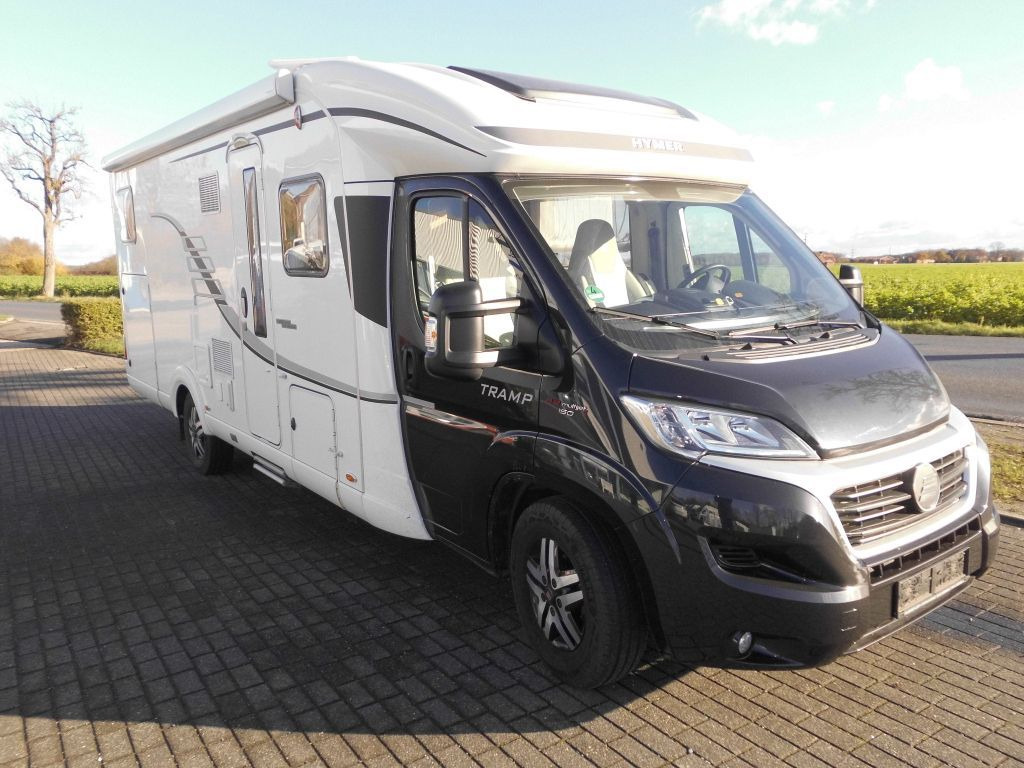 HYMER / ERIBA / HYMERCAR Tramp SL 704 Hubstützen, Solar, AHK uvm++++ - موتر هوم شبه متكامل: صورة 1 HYMER / ERIBA / HYMERCAR Tramp SL 704 Hubstützen, Solar, AHK uvm++++ - موتر هوم شبه متكامل: صورة 1