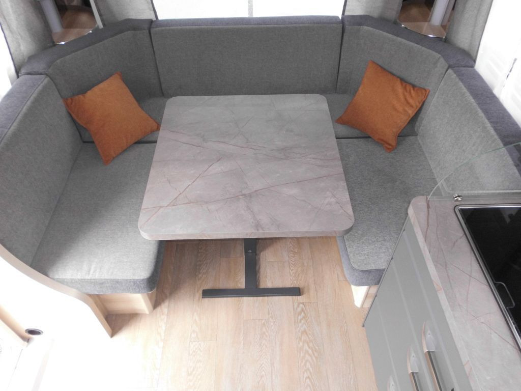 Hobby De Luxe 460 UFe 2026 1500kg. Ambiente Hobby De Luxe 460 UFe 2026 1500kg. Ambiente: صورة 6