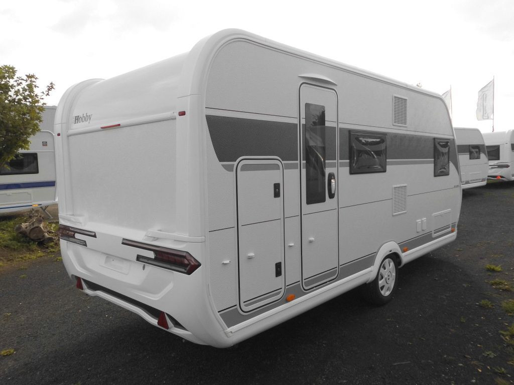 Hobby De Luxe 490 KMF 2026 GARAGE AUTARK 1800kg.+++ - كرفان سحب: صورة 3 Hobby De Luxe 490 KMF 2026 GARAGE AUTARK 1800kg.+++ - كرفان سحب: صورة 3