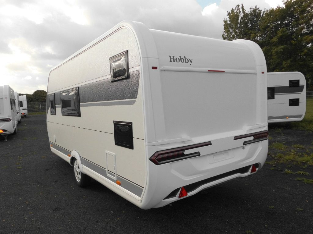 Hobby De Luxe 490 KMF 2026 GARAGE AUTARK 1800kg.+++ - كرفان سحب: صورة 4 Hobby De Luxe 490 KMF 2026 GARAGE AUTARK 1800kg.+++ - كرفان سحب: صورة 4