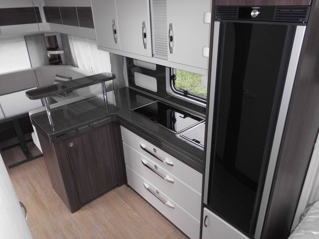 كرفان سحب Hobby Prestige 620 CL 2026 2500kg. AUTARK GAS+DUO: صورة 9 كرفان سحب Hobby Prestige 620 CL 2026 2500kg. AUTARK GAS+DUO: صورة 9