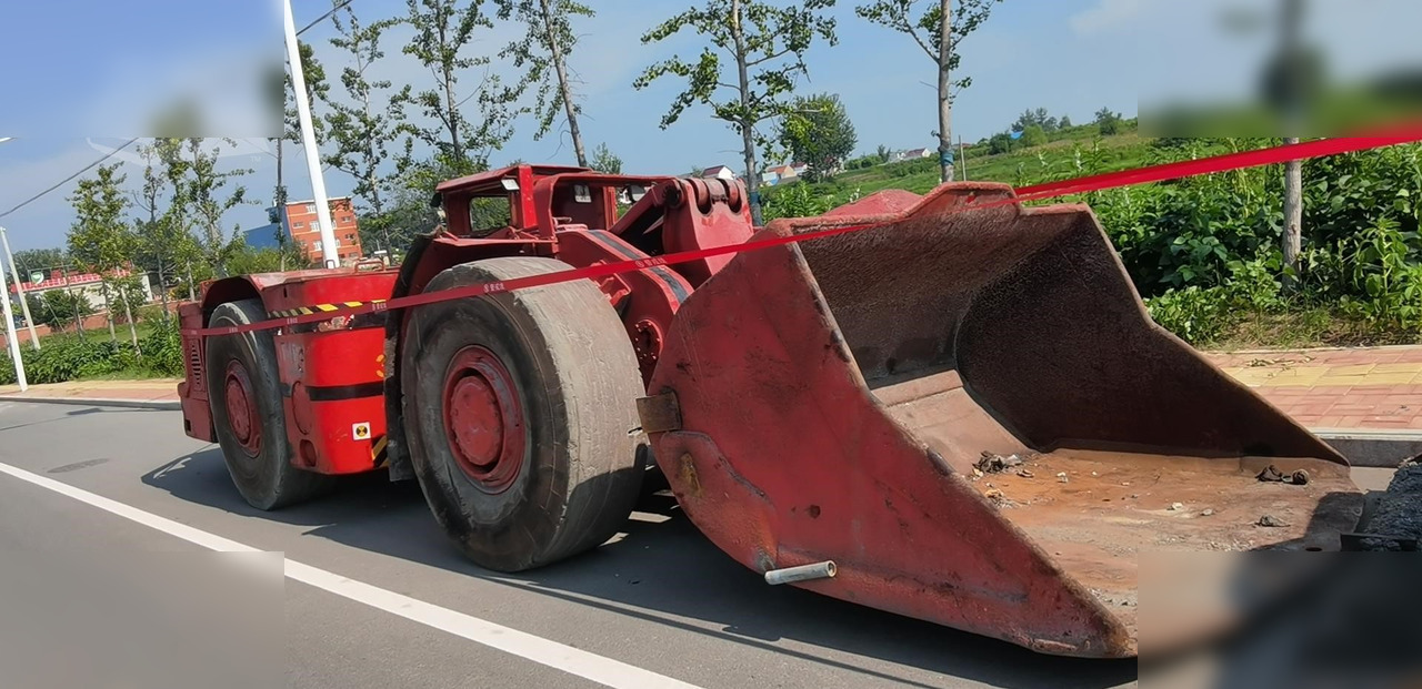 2007 SANDVIK TORO 400 - اللودر بعجل: صورة 2 2007 SANDVIK TORO 400 - اللودر بعجل: صورة 2