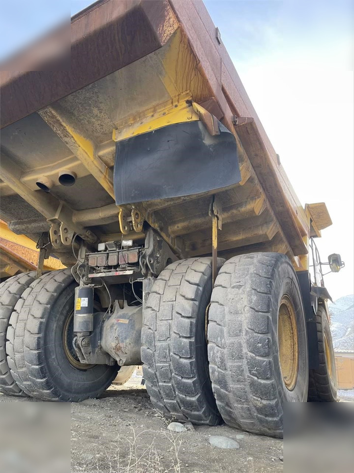 2011 KOMATSU HD465-7 - شاحنة قلاب صلبة: صورة 5 2011 KOMATSU HD465-7 - شاحنة قلاب صلبة: صورة 5