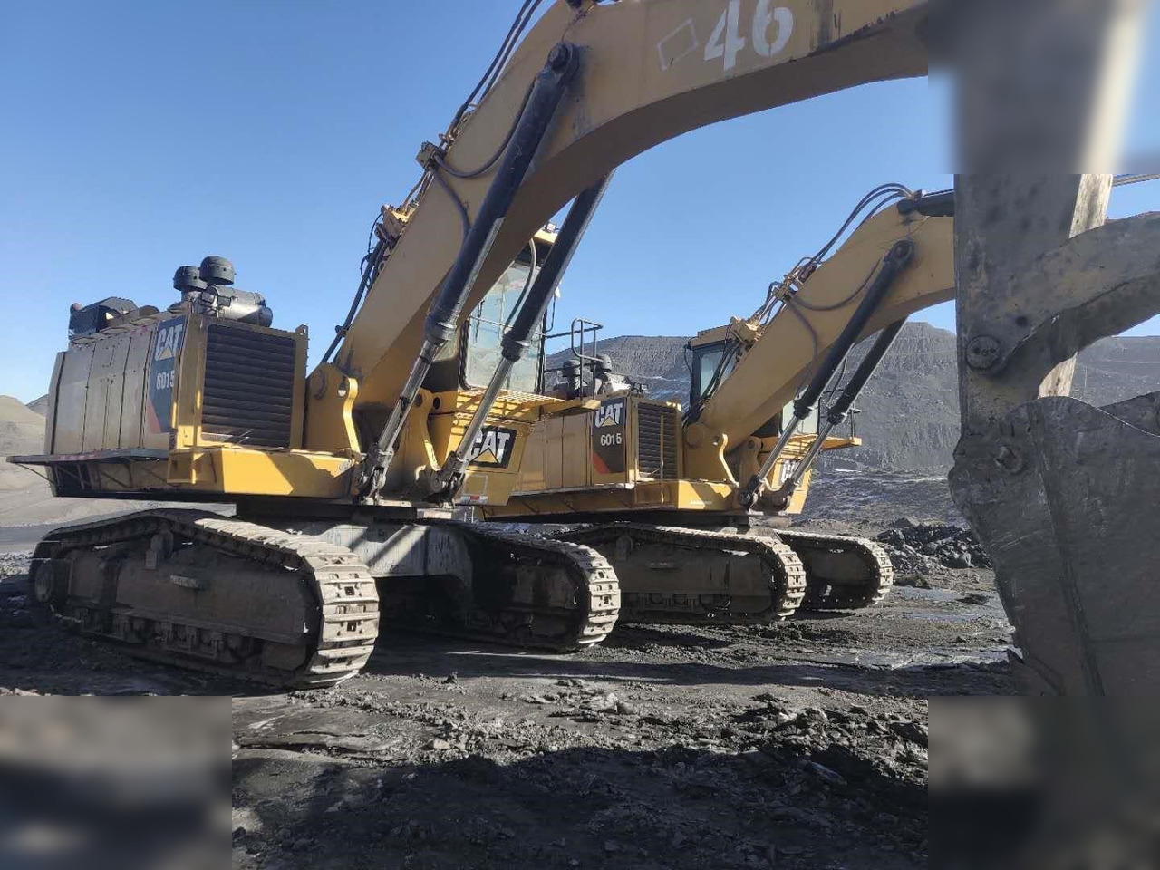 حفار زحاف 2013 CATERPILLAR 6015: صورة 10