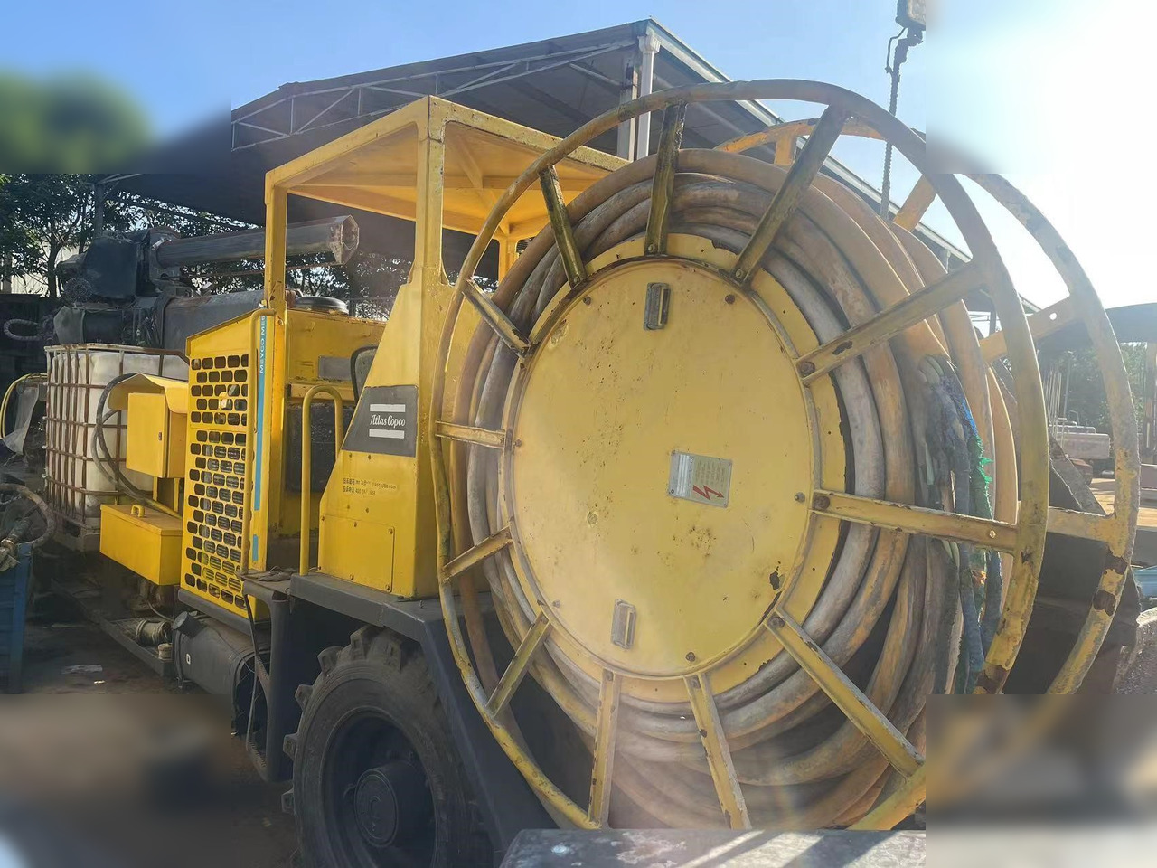 2016 EPIROC MEYCO ME5 MOUNTED ON 2016 ATLAS ARK254K - مضخة خرسانة: صورة 1 2016 EPIROC MEYCO ME5 MOUNTED ON 2016 ATLAS ARK254K - مضخة خرسانة: صورة 1