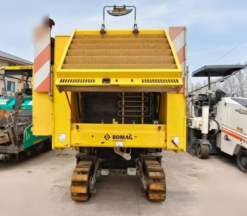 2017 BOMAG BM2000/60-2 - قشاطة أسفلت: صورة 3 2017 BOMAG BM2000/60-2 - قشاطة أسفلت: صورة 3