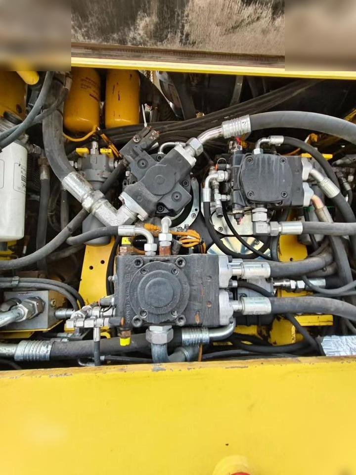 2017 BOMAG BM2000/60-2 - قشاطة أسفلت: صورة 4 2017 BOMAG BM2000/60-2 - قشاطة أسفلت: صورة 4