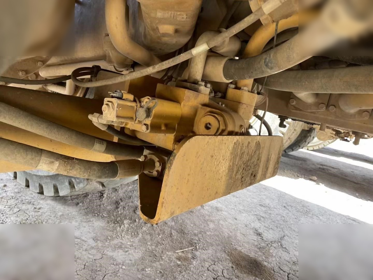 شاحنة قلاب صلبة 2018 CATERPILLAR 777E: صورة 10