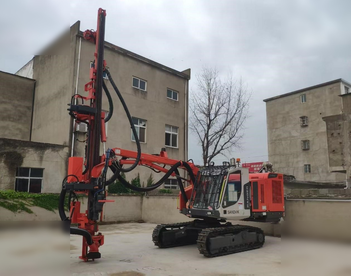 2022 SANDVIK DX800 - برج الحفر: صورة 1 2022 SANDVIK DX800 - برج الحفر: صورة 1