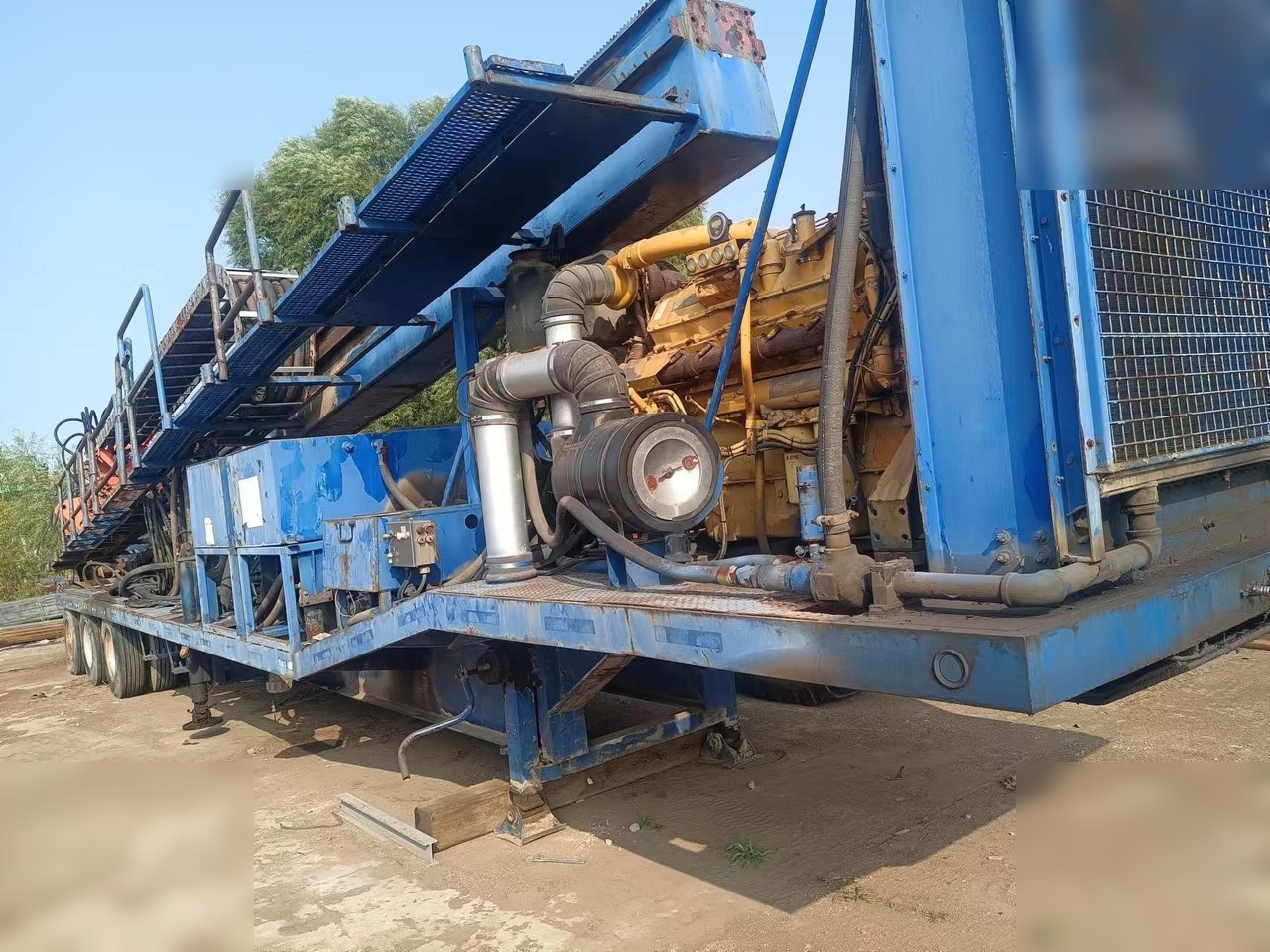 AMERICAN AUGERS DD220 - آلة حفر موجهة: صورة 1 AMERICAN AUGERS DD220 - آلة حفر موجهة: صورة 1