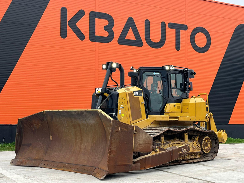 Caterpillar D7E LGP RIPPER / AC - جرافة: صورة 1 Caterpillar D7E LGP RIPPER / AC - جرافة: صورة 1