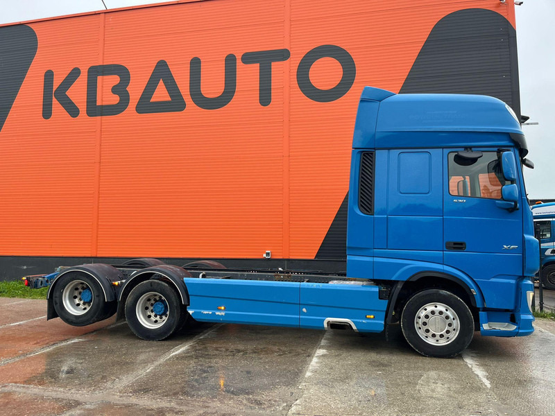 DAF XF 530 6x2 PTO / CHASSIS L=6074 mm - شاحنة هيكل كابينة: صورة 4 DAF XF 530 6x2 PTO / CHASSIS L=6074 mm - شاحنة هيكل كابينة: صورة 4