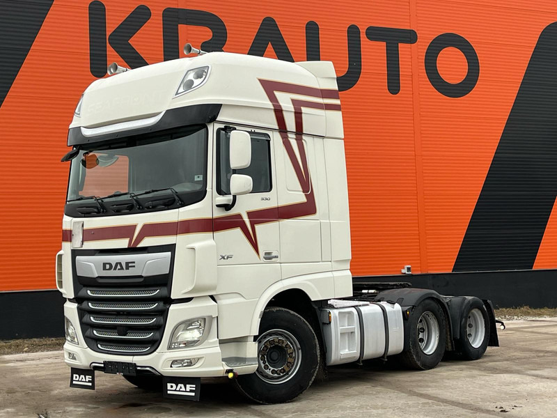 DAF XF 530 6x2 RETARDER / DOUBLE BOGIE - وحدة جر: صورة 1 DAF XF 530 6x2 RETARDER / DOUBLE BOGIE - وحدة جر: صورة 1