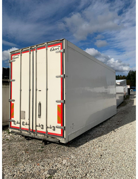 Ekeri COOLER BOX FOR MERCEDES TRUCK 7100mm / SUPRA 850 NORDIC - مُبرِّد صندوق مغلق: صورة 2 Ekeri COOLER BOX FOR MERCEDES TRUCK 7100mm / SUPRA 850 NORDIC - مُبرِّد صندوق مغلق: صورة 2