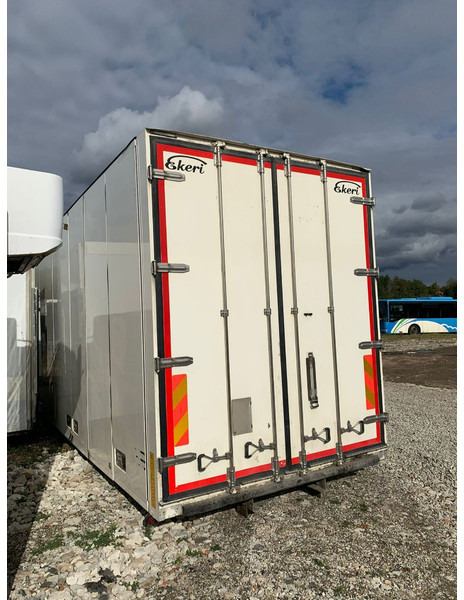 Ekeri COOLER BOX FOR MERCEDES TRUCK 7100mm / SUPRA 850 NORDIC - مُبرِّد صندوق مغلق: صورة 4 Ekeri COOLER BOX FOR MERCEDES TRUCK 7100mm / SUPRA 850 NORDIC - مُبرِّد صندوق مغلق: صورة 4