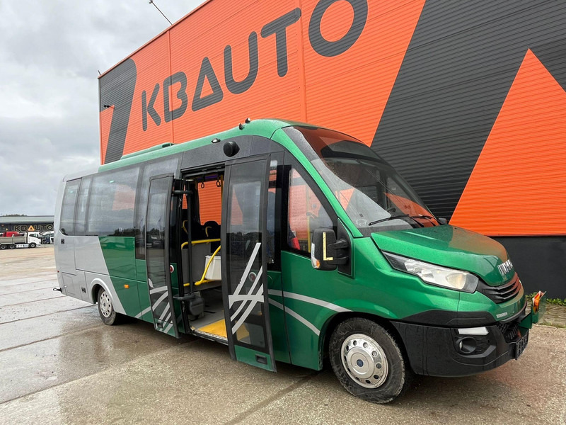 Iveco First Low-Entry 4x2 22 SEATS / AC / WEBASTO - حافلة صغيرة, ميكروباص: صورة 1 Iveco First Low-Entry 4x2 22 SEATS / AC / WEBASTO - حافلة صغيرة, ميكروباص: صورة 1