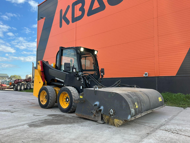 JCB 155 T4 BUCKET & BRUSH - اللودر بعجل: صورة 5 JCB 155 T4 BUCKET & BRUSH - اللودر بعجل: صورة 5
