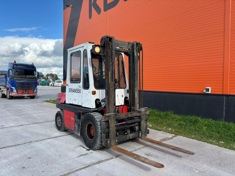 Kalmar DB 4-500 - رافعة شوكية ديزل: صورة 3 Kalmar DB 4-500 - رافعة شوكية ديزل: صورة 3