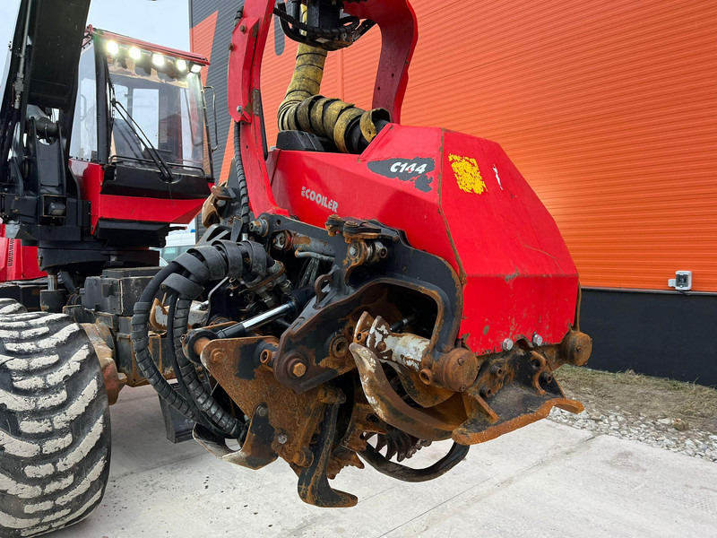 حصادة الأخشاب Komatsu 931 6x6 HEAD C144: صورة 9