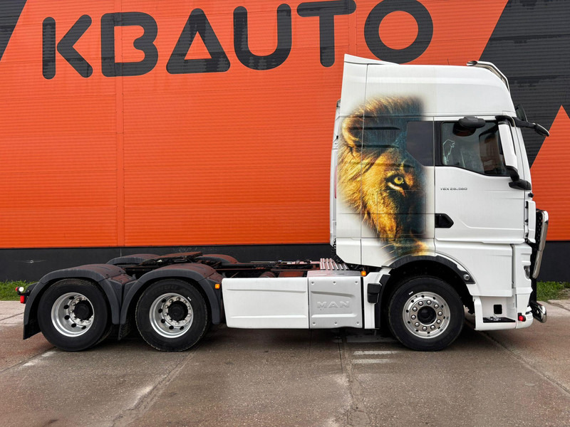 MAN TGX 28.580 6x2 TWIN BED GX CAB / INTARDER / DOUBLE BOGIE - وحدة جر: صورة 5 MAN TGX 28.580 6x2 TWIN BED GX CAB / INTARDER / DOUBLE BOGIE - وحدة جر: صورة 5
