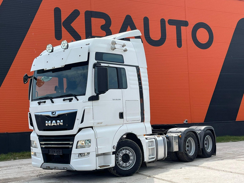 MAN TGX 28.580 6x2 XXL CAB / INTARDER / DOUBLE BOGIE - وحدة جر: صورة 1 MAN TGX 28.580 6x2 XXL CAB / INTARDER / DOUBLE BOGIE - وحدة جر: صورة 1