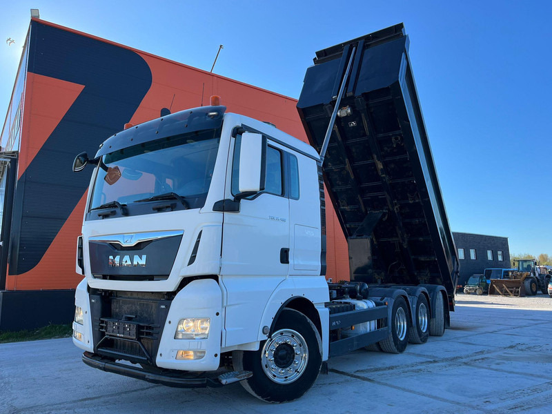 MAN TGX 35.480 8x4*4 BOX L=6105 mm - شاحنة قلاب: صورة 2 MAN TGX 35.480 8x4*4 BOX L=6105 mm - شاحنة قلاب: صورة 2