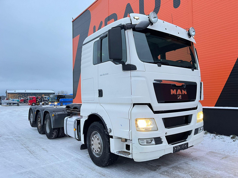 MAN TGX 35.540 8x4*4 9 TON FRONT AXLE / HYDRAULICS / PTO / INTARDER / CHASSIS L=6850 mm - شاحنة هيكل كابينة: صورة 4 MAN TGX 35.540 8x4*4 9 TON FRONT AXLE / HYDRAULICS / PTO / INTARDER / CHASSIS L=6850 mm - شاحنة هيكل كابينة: صورة 4