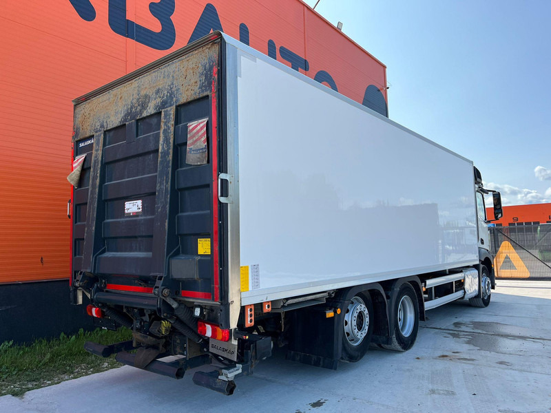 Mercedes-Benz Actros 2545 6x2 BOX L=7526 mm - شاحنة مقفلة: صورة 5 Mercedes-Benz Actros 2545 6x2 BOX L=7526 mm - شاحنة مقفلة: صورة 5